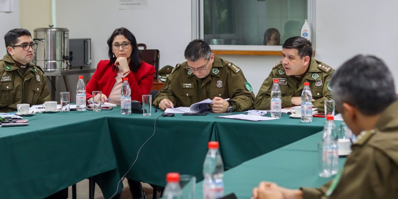 En reunión Stop en Villarrica Carabineros hace llamado a la comunidad a usar el 139 para llamadas que no son de emergencia